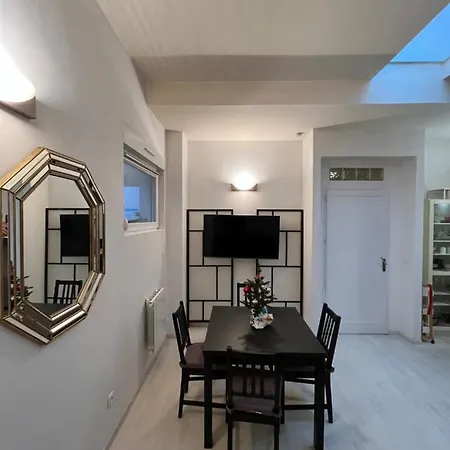 Apartment Superbe 2p Proche Centre Avec Nouvelle Literie Et Parking Gratuit Dans La Rue *